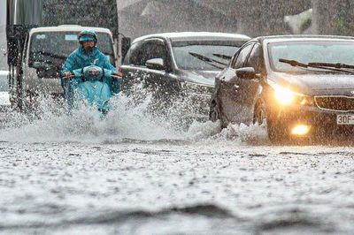 Thời tiết hôm nay 10/7: Đâu là nguyên nhân gây mưa lớn ở miền Bắc?
