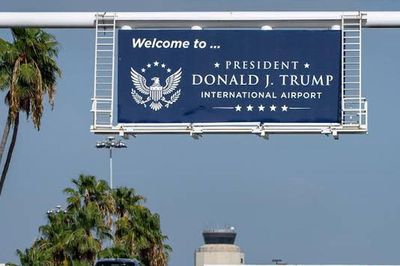 Mỹ chính thức có sân bay đầu tiên đặt theo tên Tổng thống Trump