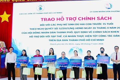 TPHCM có gần 13,8 triệu dân nhưng vẫn đối mặt tình trạng mức sinh thấp kéo dài