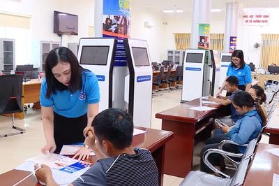 [Video] Hà Nội triển khai đợt cao điểm bảo đảm chi trả lương hưu, trợ cấp BHXH không gián đoạn