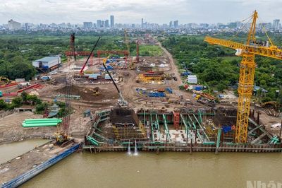 [Ảnh] Dự án cầu Tứ Liên tăng tốc tiến độ