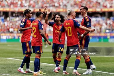 Video bóng đá Tây Ban Nha - Bỉ: Rượt đuổi hấp dẫn, phút 88 nghiệt ngã (World Cup)