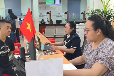 Người dân hài lòng với việc giải quyết thủ tục hành chính ngày thứ bảy