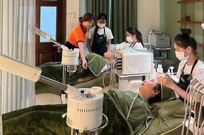 Gỡ rào cản bằng cấp, thu hút người giỏi