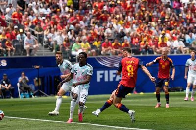 Trực tiếp Tây Ban Nha vs Bỉ 1-1 (Hết H1): Vào!!! Bỉ cân bằng tỷ số