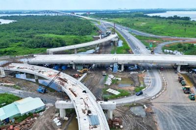 Toàn cảnh đường Vành đai 3 TPHCM qua Bình Dương trước mục tiêu thông xe trong năm 2026