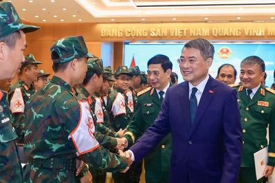 Thủ tướng: 'Giữa nỗi đau, Việt Nam mang đến nghĩa tình'