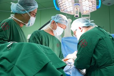 2 tuần 'căng như dây đàn' giành giật sự sống cho nam thanh niên vỡ xương sọ