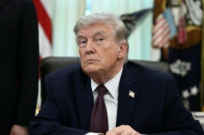 Ông Trump cảnh báo 1.000 tên lửa sẵn sàng lao tới Iran