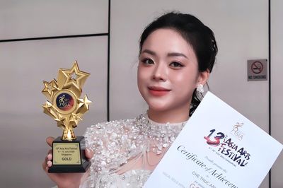 Nữ ca sĩ sinh năm 2004 vừa giành Cúp Vàng tại Asia Art Festival là ai?