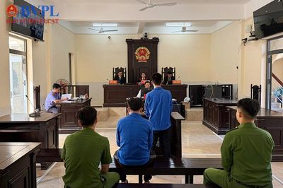 VKSND Khu vực 10 tỉnh Đồng Tháp tổ chức phiên tòa rút kinh nghiệm vụ án ma túy