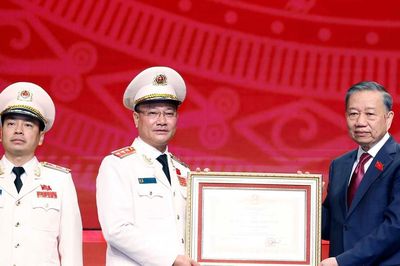 Long trọng kỷ niệm 80 năm Ngày truyền thống lực lượng An ninh nhân dân, đón nhận Huân chương Sao vàng lần thứ 4
