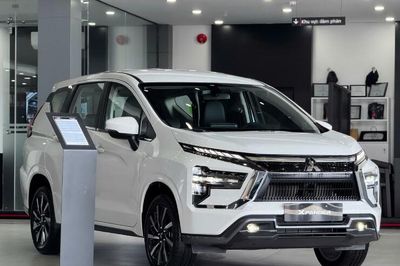 Tầm giá 500-600 triệu đồng, nên mua Mitsubishi Xpander hay Suzuki XL7?