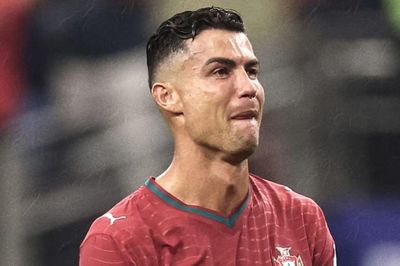 Dậy sóng với bài đăng của Ronaldo sau khi bị loại khỏi World Cup