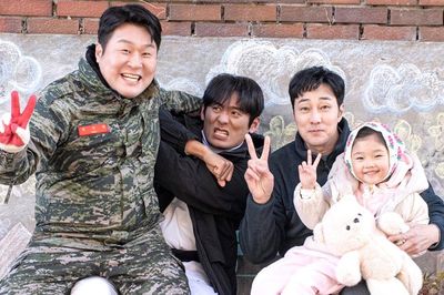 Quá khứ rạng rỡ của So Ji Sub trong Agent Kim Reactivated