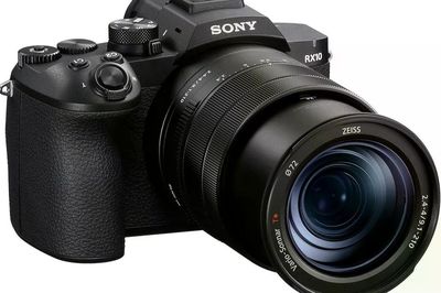 Sony RX10 V: Chiếc máy ảnh một ống kính nhưng tham vọng chinh phục mọi thể loại nhiếp ảnh