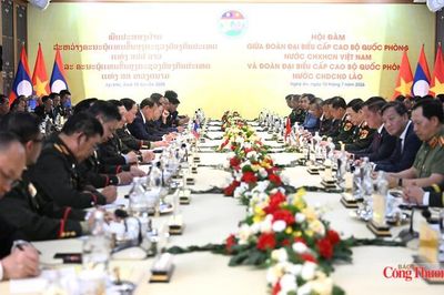 Hội đàm giữa Bộ Quốc phòng Việt Nam và Lào: Xây dựng khu vực biên giới hòa bình, ổn định, phát triển