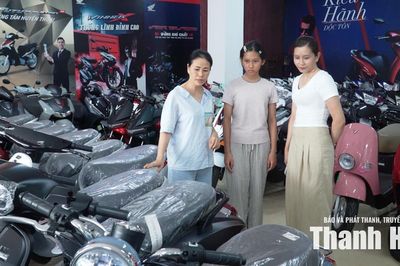 Xe điện thương hiệu Việt thu hút khách hàng trước thềm năm học mới