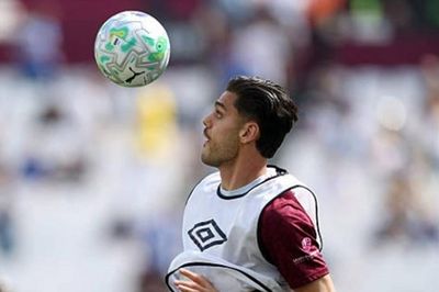 Arsenal cân nhắc tái hợp Konstantinos Mavropanos sau khi West Ham xuống hạng