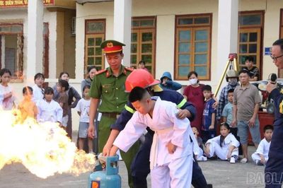 Lào Cai lần đầu mở lớp võ thuật, kỹ năng sinh tồn miễn phí cho thanh thiếu niên