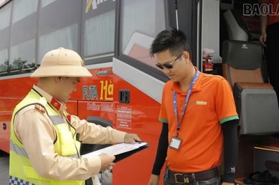 Hơn 1.200 trường hợp vi phạm trên cao tốc Nội Bài - Lào Cai bị xử lý