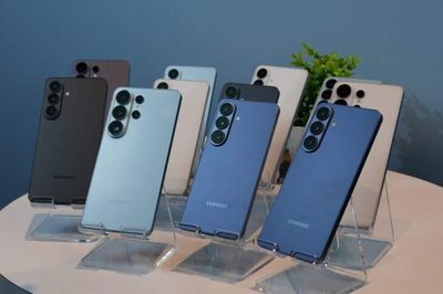 Samsung cân nhắc dùng chip màn hình bên thứ ba cho Galaxy S27 để giảm chi phí