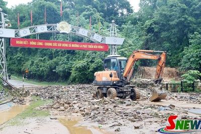 Mưa lớn gây sạt lở, ngập úng nhiều tuyến đường trên địa bàn khu vực Mường La