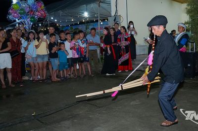 Đặc sắc Chợ đêm văn hóa vùng cao Tràng Xá