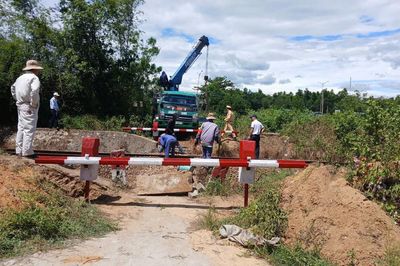 Liên tiếp đóng nhiều lối đi tự mở nguy hiểm khu vực đường sắt Bắc - Nam qua Huế