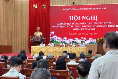 Hội đồng nhân dân phường Hoàng Mai tiếp xúc cử tri sau kỳ họp thứ tư
