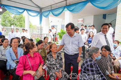 Ra quân khám sức khỏe, khám sàng lọc cho người dân (đợt 4)