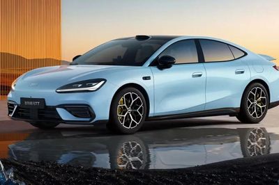 Geely trình làng Galaxy TT, chạy tối đa 725 km mỗi lần sạc