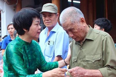Tháng 7 tri ân người có công tại phường Giảng Võ