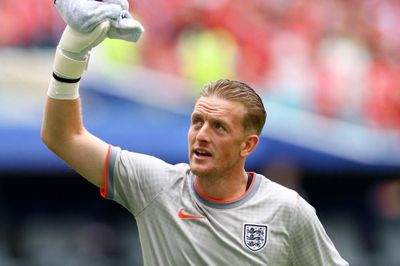 Pickford đi vào lịch sử tuyển Anh