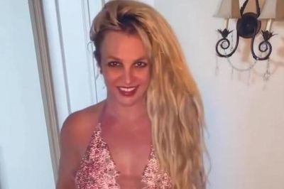 Britney Spears sau khi mất kiểm soát