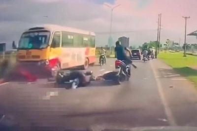 Thái Nguyên: Xe máy lấn làn tông trực diện đầu xe buýt