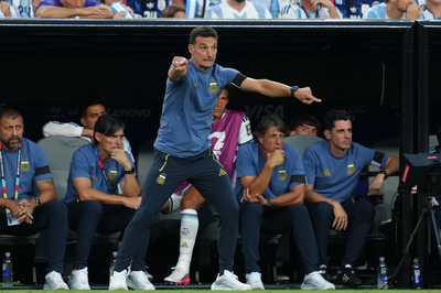 Huấn luyện viên Lionel Scaloni: 'May mắn đã đứng về phía đội tuyển Argentina'