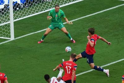 FIFA lên tiếng về bàn thắng gây tranh cãi của tuyển Anh trước Na Uy