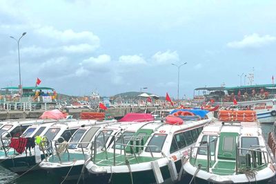 Nhiều ca nô, tàu du lịch ở Phú Quốc tạm dừng hoạt động
