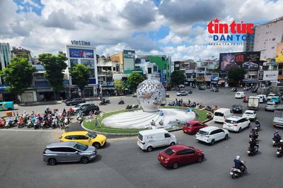 TP Hồ Chí Minh: Vòng xoay Lăng Cha Cả khoác diện mạo mới với biểu tượng chim Lạc