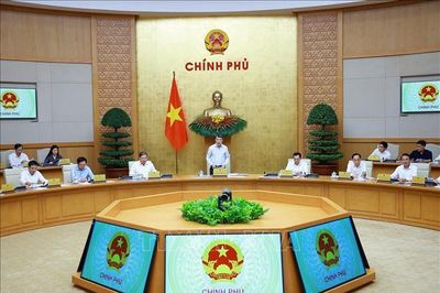 Xử lý những điểm nghẽn thể chế, thí điểm chấm điểm KPI công tác xây dựng pháp luật