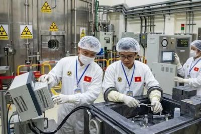 Đề xuất phụ cấp ưu đãi nghề cao nhất 70% cho người làm trong lĩnh vực năng lượng nguyên tử