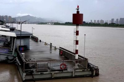 Bão Bavi đổ bộ miền Đông Trung Quốc, gần 2 triệu người được sơ tán