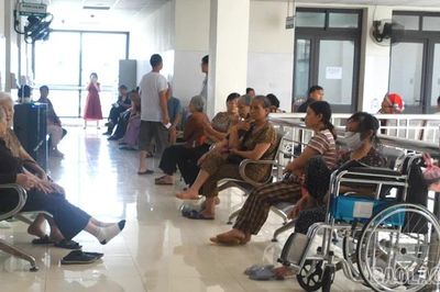 Người bệnh hiểm nghèo, cấp cứu không cần giấy chuyển viện