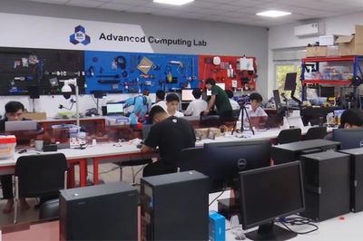 Hà Nội: 10 trường đại học công bố ngành được cấp học bổng