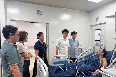 Tình trạng sức khỏe 17 nạn nhân sống sót trong vụ lật ca nô ở Phú Quốc