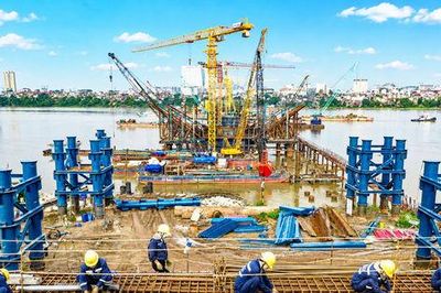 Tăng tốc thi công cầu Trần Hưng Đạo