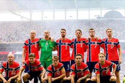 HLV Solbakken: Na Uy rời World Cup trong nước mắt và niềm tự hào