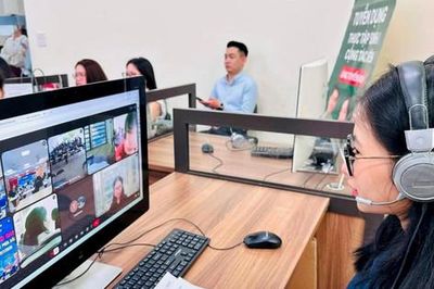 Thị trường lao động Hà Nội tiếp tục sôi động và phân hóa mạnh