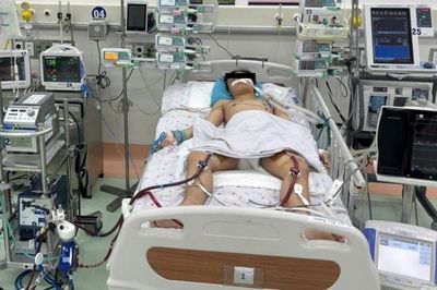 Bé 15 tuổi bất ngờ nhập viện vì viêm cơ tim tối cấp từ dấu hiệu nhiều người Việt mắc phải nhưng bỏ qua